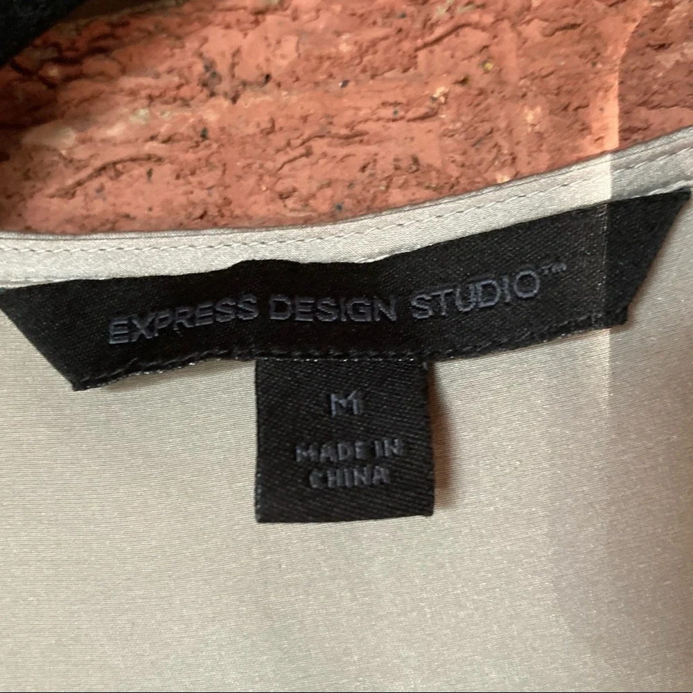 Express Design Studio Silk Cardi - Picture 7 of 7